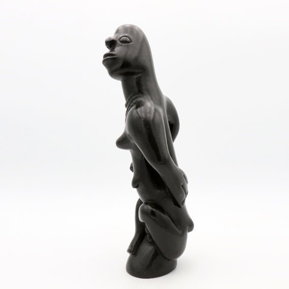 Josiah Manzi - Woman - Shona-Art Shop - Kunst Skulptur aus Stein, dekorativ für den Aussenbereich und Interior