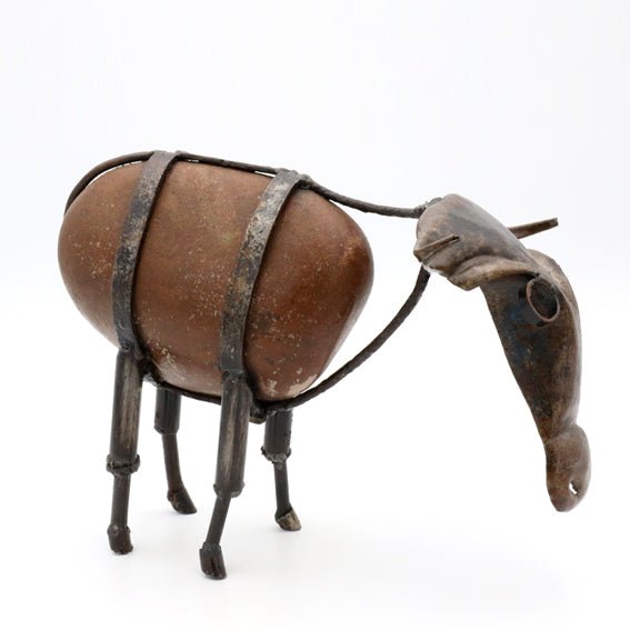 Edgar Sahondo - Bull - Shona-Art Shop - Kunst Skulptur aus Stein, dekorativ für den Aussenbereich und Interior
