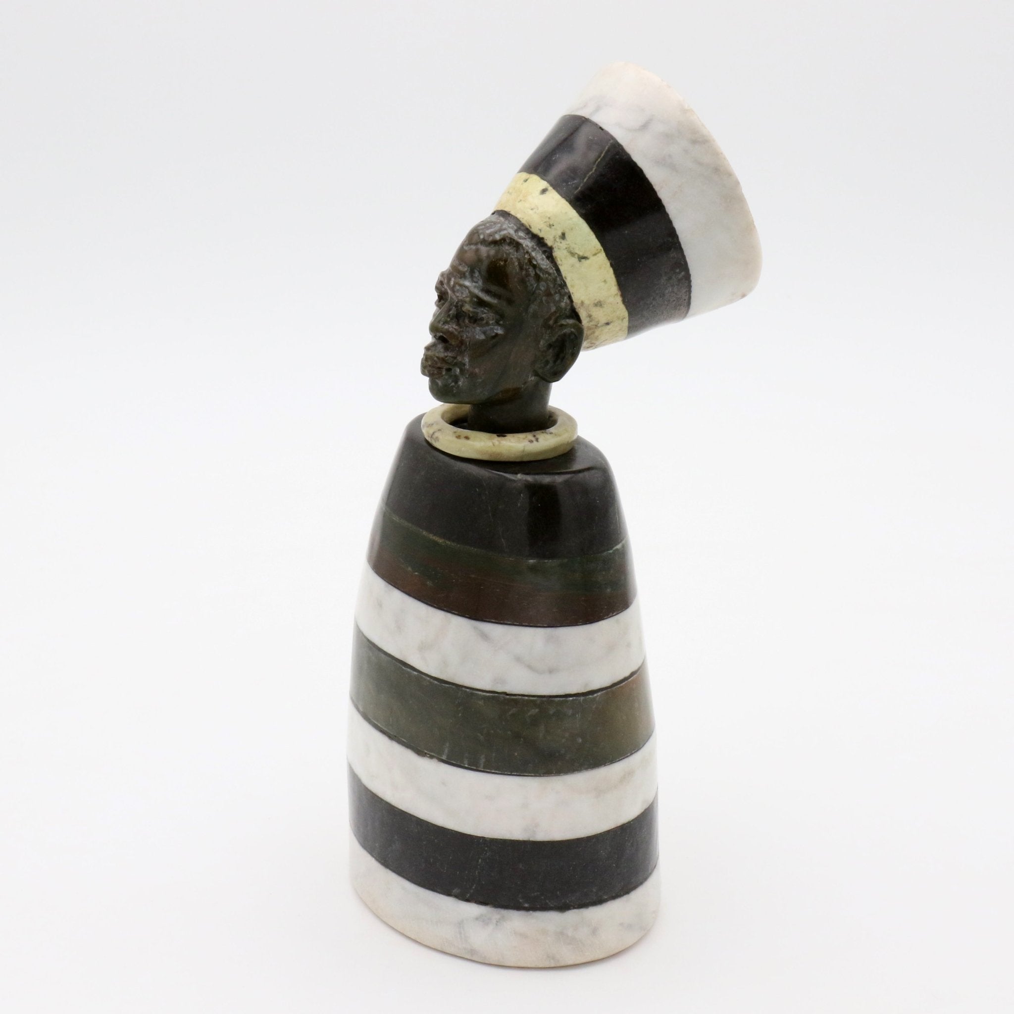 Nicholas Tandi - Proud King - Shona-Art Shop - Kunst Skulptur aus Stein, dekorativ für den Aussenbereich und Interior